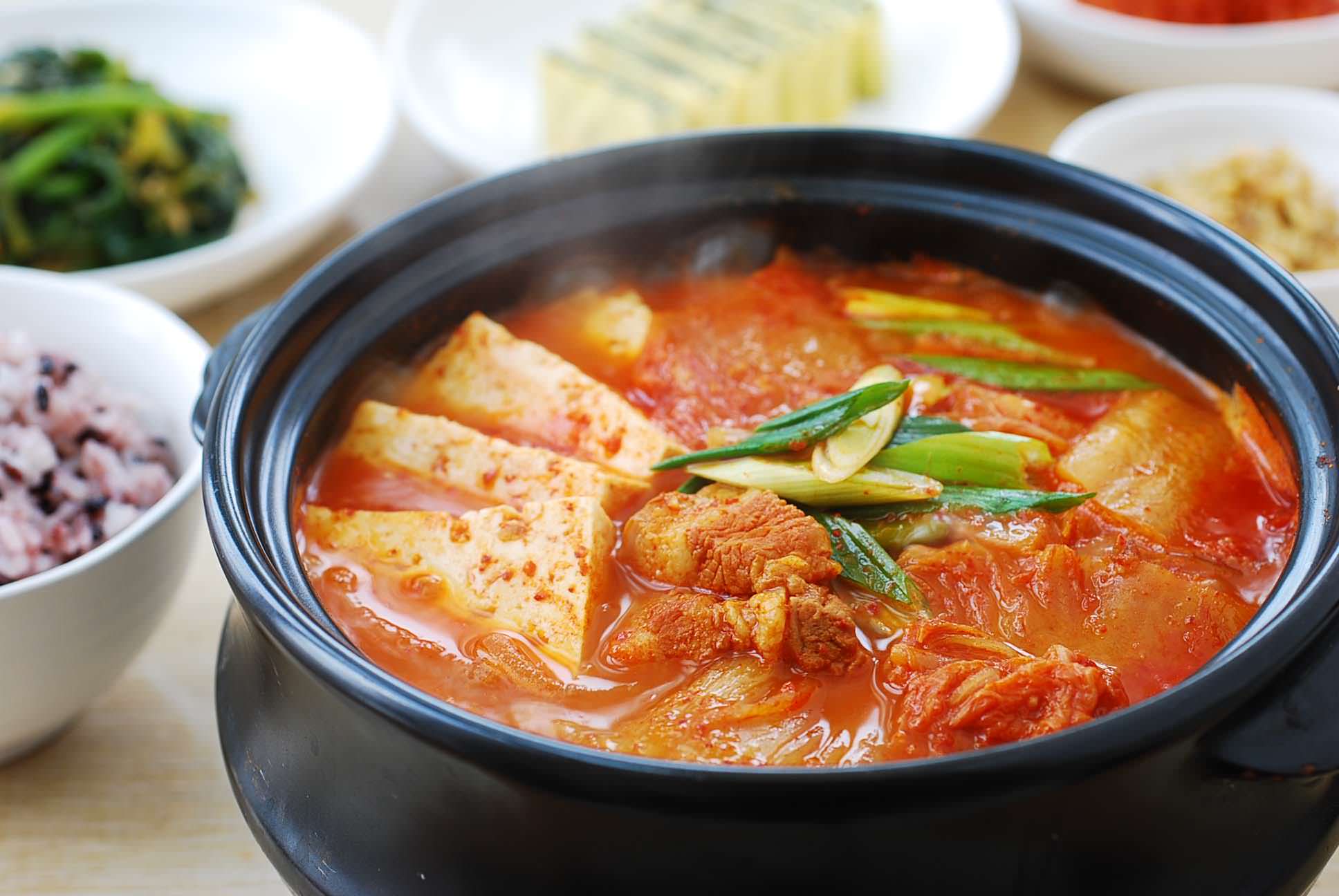 Kimchi Jjigae